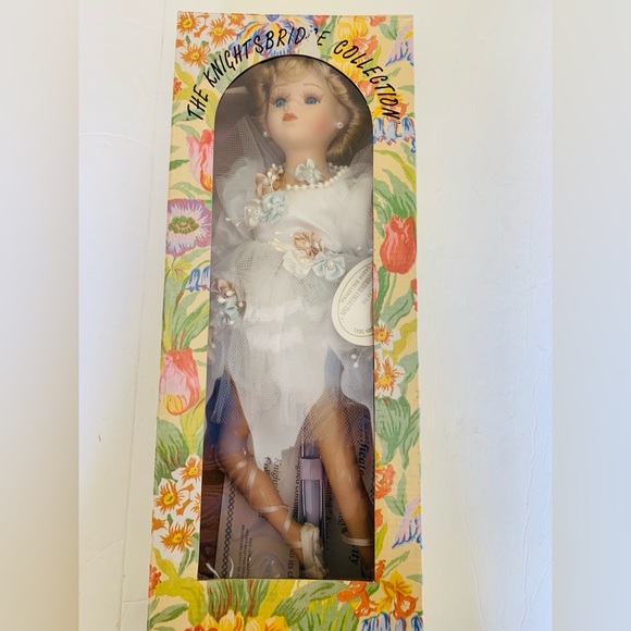 16” in Porcelain Doll ballerina blond ballet dancer white tutus white point shoe - Picture 5 of 11